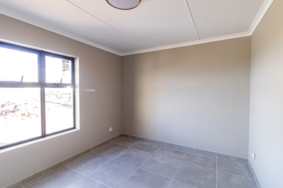 3 Bedroom Property for Sale in Hoogland Western Cape